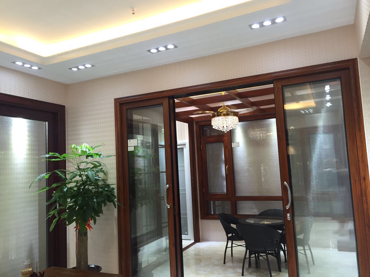 深圳伊加门窗有限公司